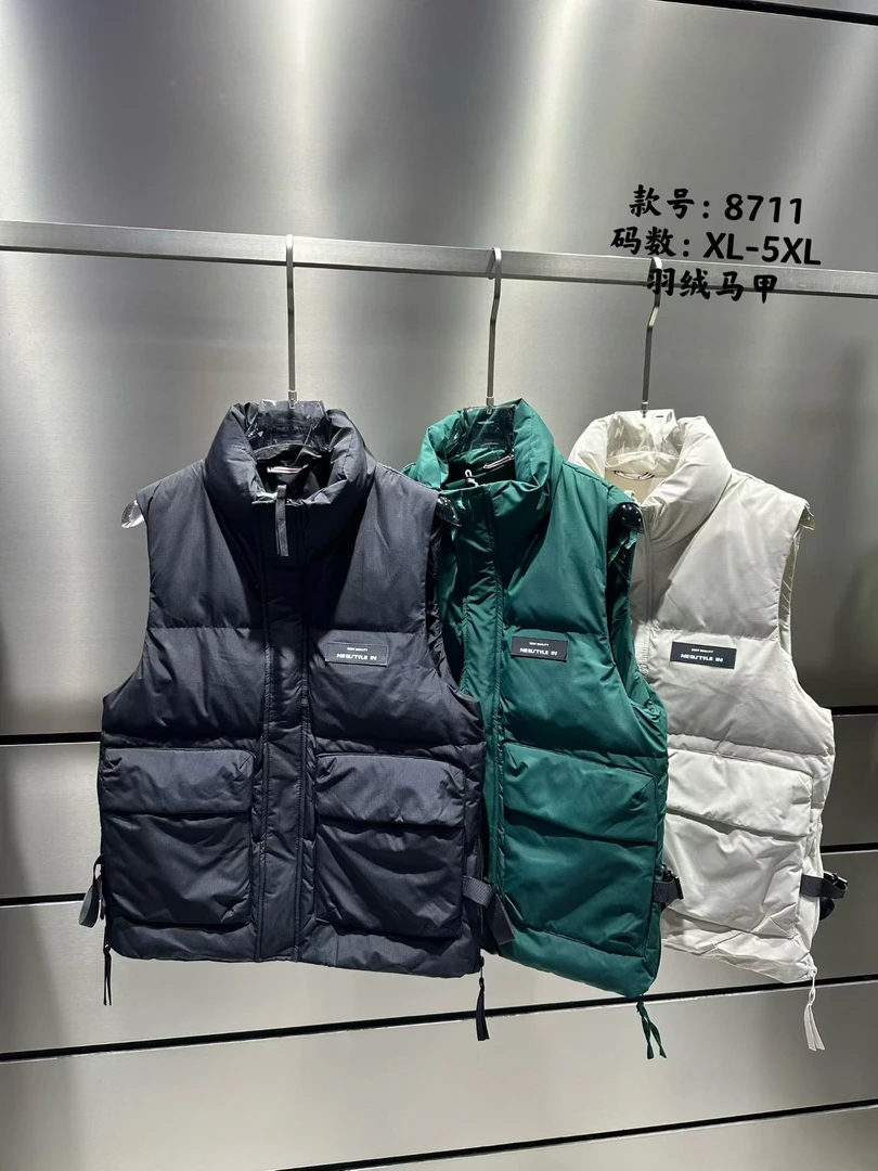 8711秋冬立领马甲潮牌痞帅工装白鸭绒马甲外穿保暖背心无袖坎肩