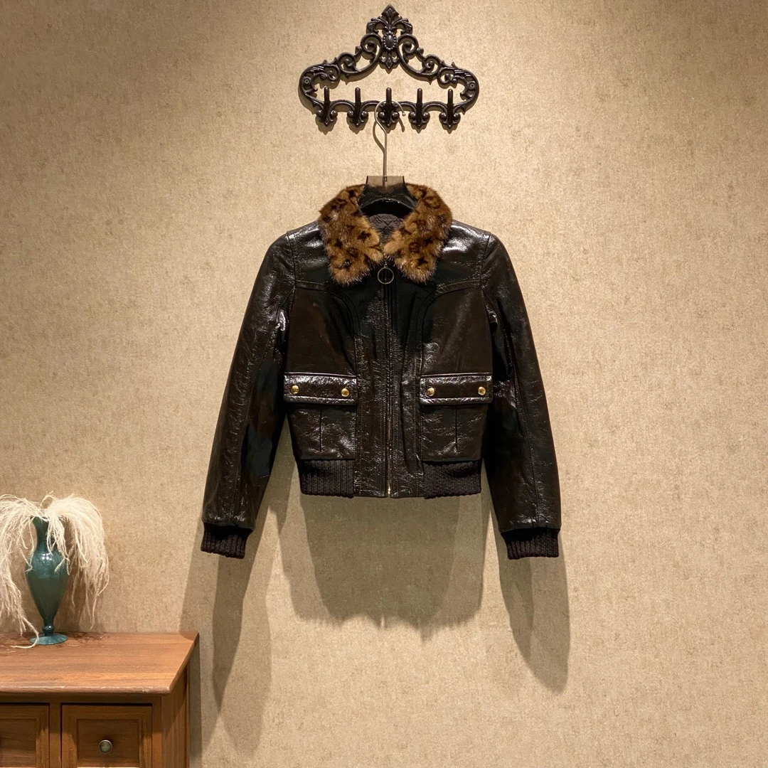 未使用 LouisVuitton/路易威登  貂毛领皮衣/34码/全新/JM37692