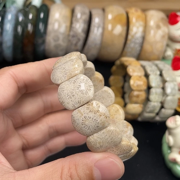 硅化珊瑚（珊瑚玉）未镶嵌吊坠(不含链)