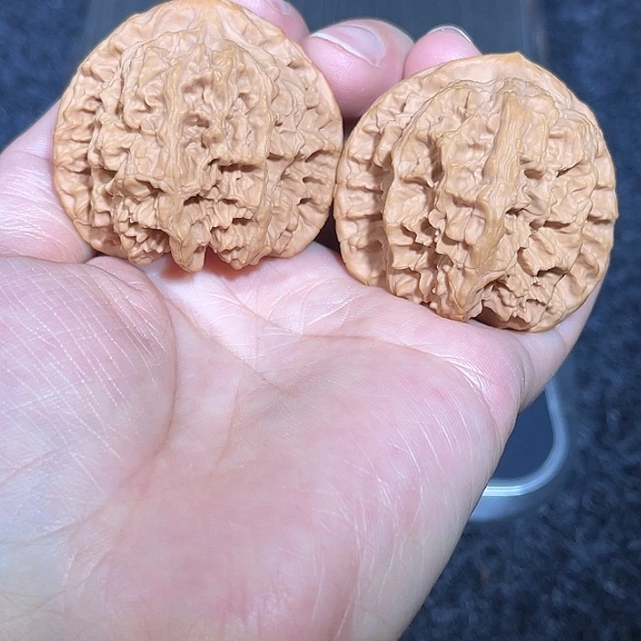 吊坠文玩核桃昌平龙脊