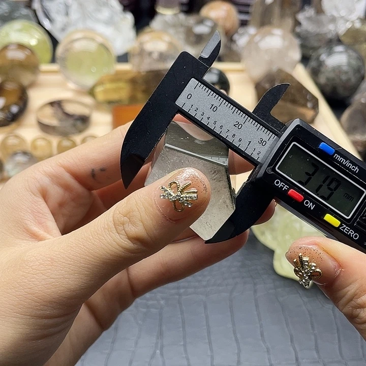 未镶嵌水晶珠宝半成品106水晶石