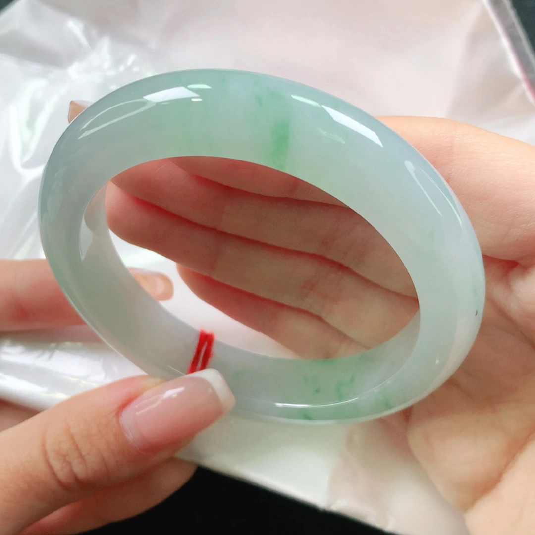 翡翠未镶嵌手镯57圈