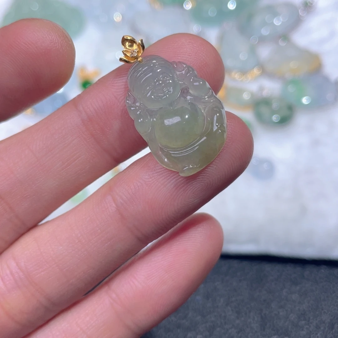 颈饰18K金镶嵌翡翠翡翠