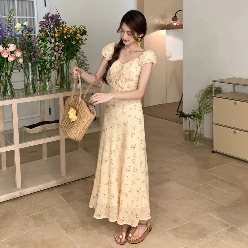 法式方领泡泡袖紫色碎花连衣裙子女夏季2025新款爆款独特漂亮长裙