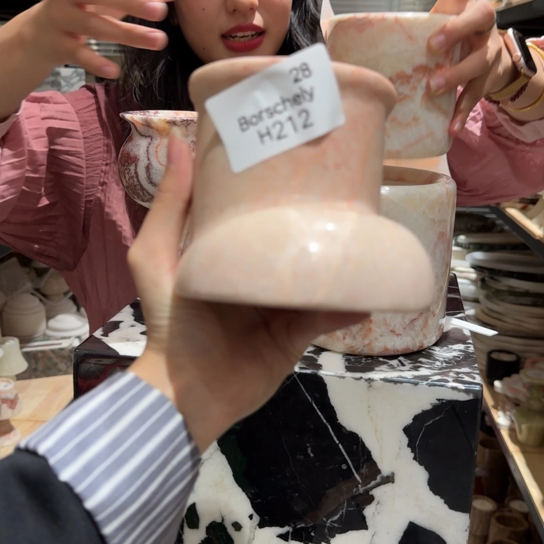 H212。 亿。
