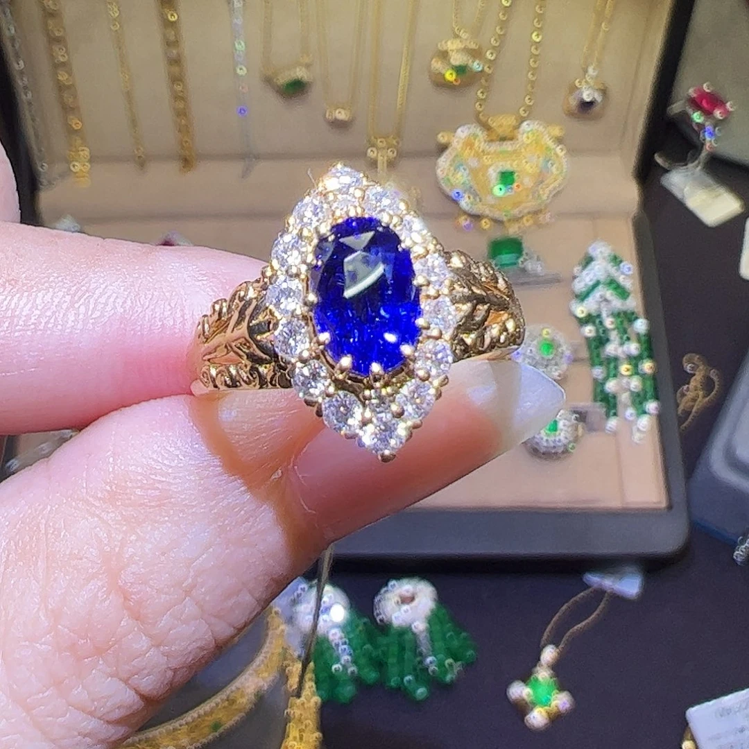 蓝宝石18K金镶嵌戒指2.03ct