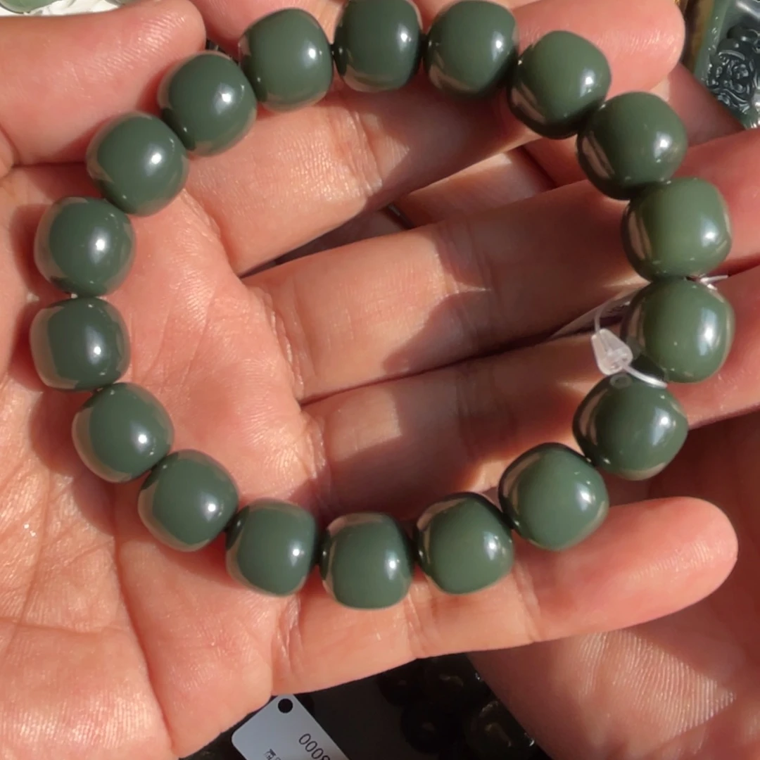 好***人和田玉未镶嵌手链