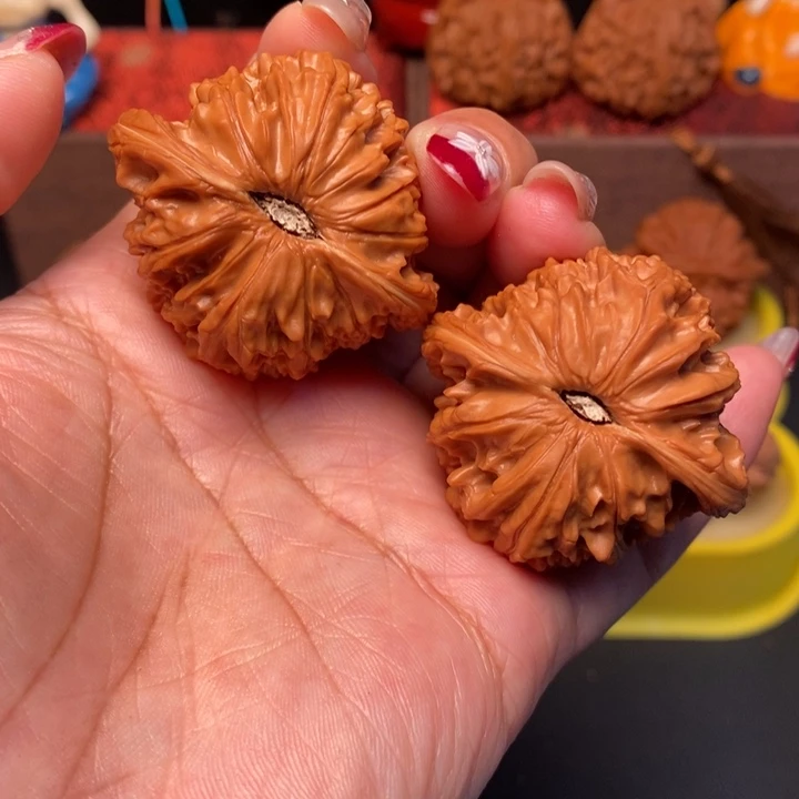 文玩核桃吊坠44全品红皮山地磨