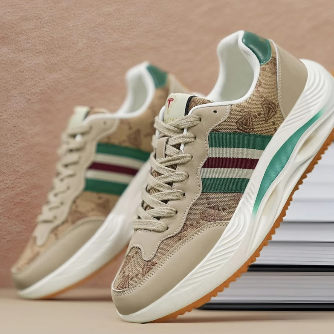 舒适潮流厚底透气情侣百搭低帮板鞋通用刺绣男士系带