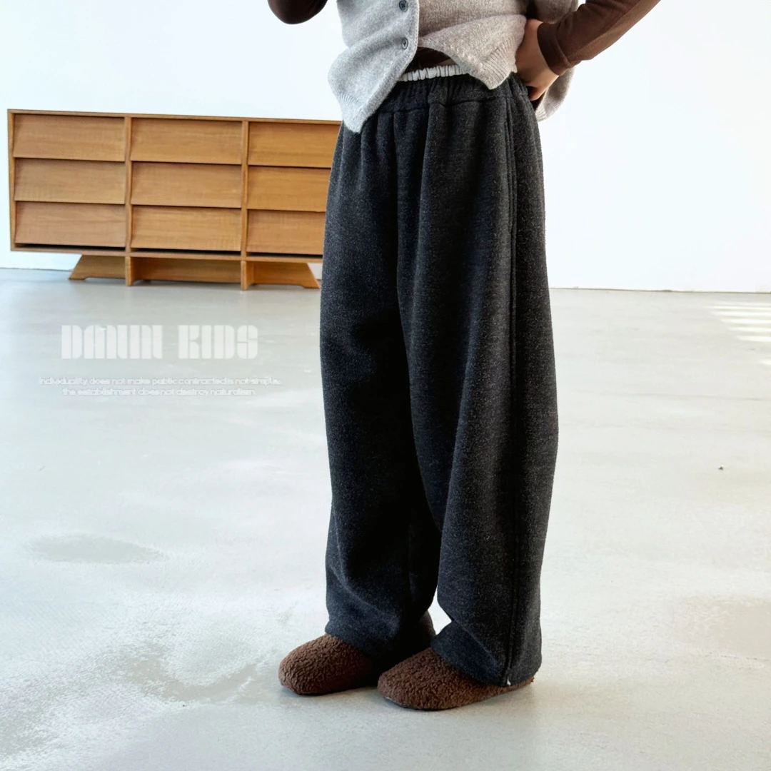 嗒囜【暖得从容，动得自在】加绒加厚 耐磨儿童冬装宽松直筒休闲裤