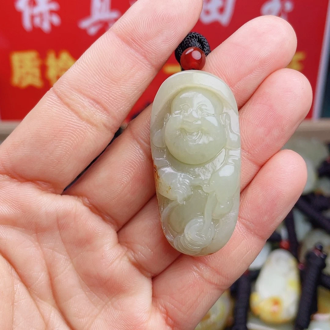 和田玉颈饰未镶嵌