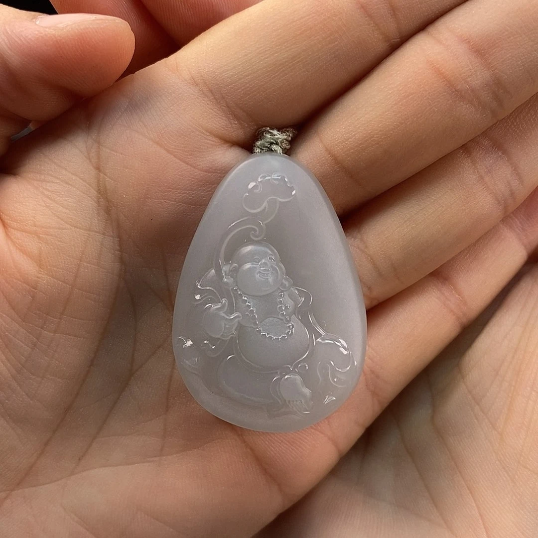 雨****和田玉未镶嵌颈饰