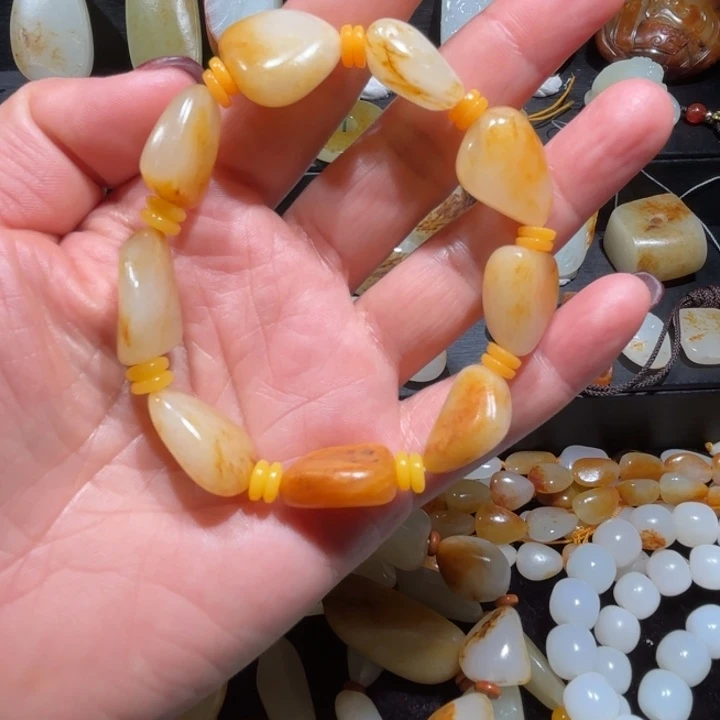 和田玉吊坠(不含链)未镶嵌?***雨