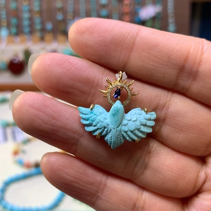 绿松石18K金镶嵌吊坠