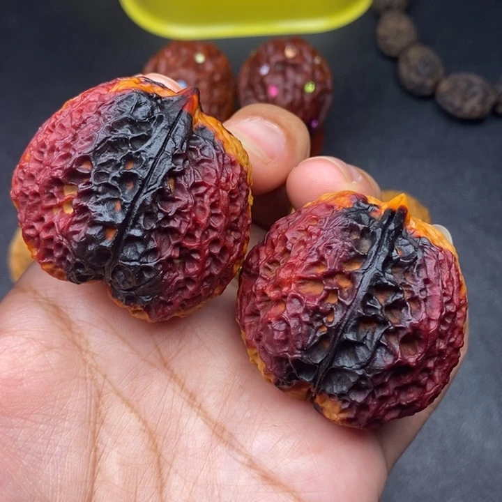 文玩核桃吊坠43尺寿桃