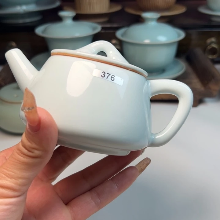 瓷片F****i二级品哈哈哈哈哈哈哈哈