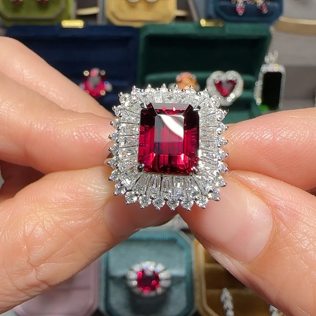 碧玺戒指18K金镶嵌3.88ct