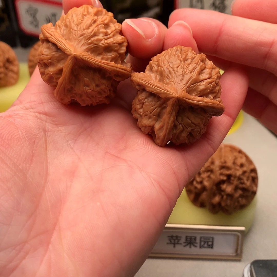 文玩核桃吊坠37尺三棱14号