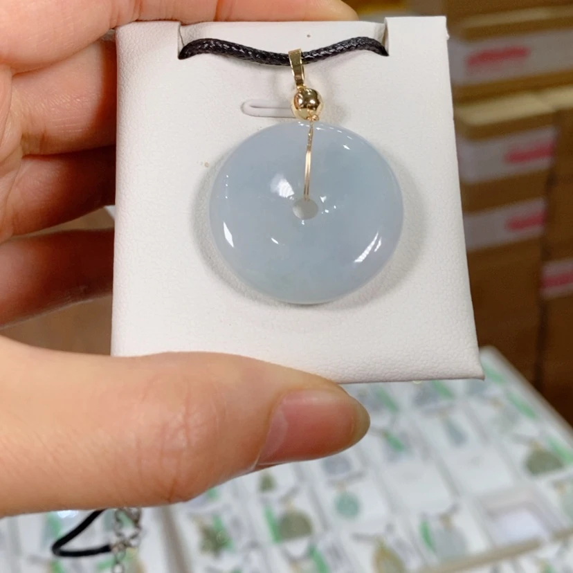 【闪购商品】翡翠未镶嵌颈饰