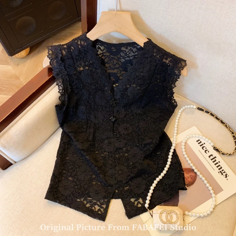 夏季新款爆款推荐~法式v领钩花蕾丝吊带背心女纯欲微透网纱小上衣