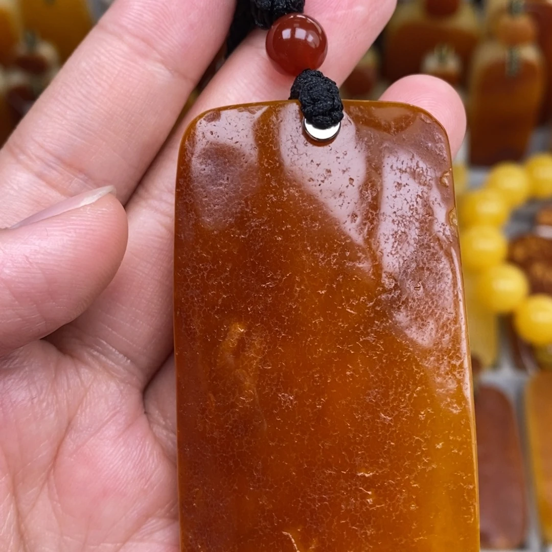 琥珀未镶嵌珠宝奇石