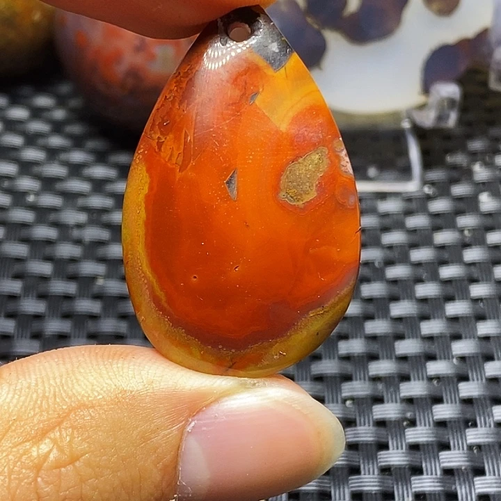 用***4玛瑙/玉髓未镶嵌颈饰