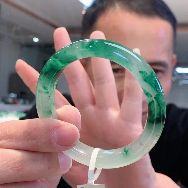 石英质玉未镶嵌手链卡53.3