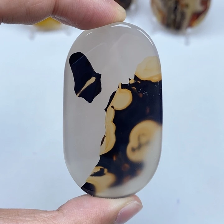 玛瑙/玉髓未镶嵌珠宝半成品