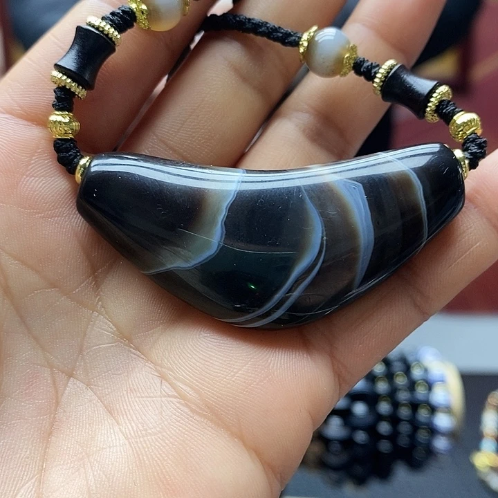 玛瑙/玉髓合金颈饰