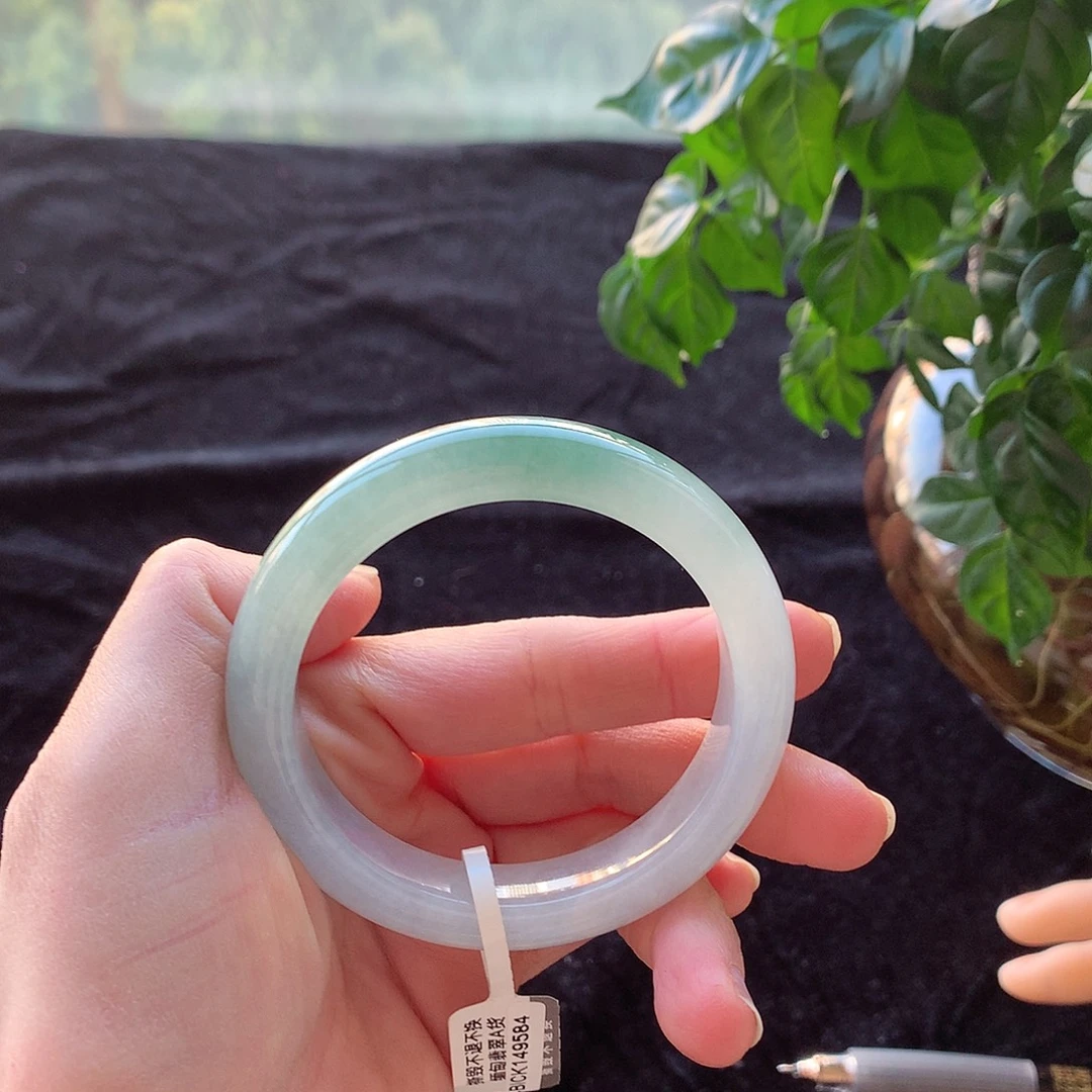 翡翠未镶嵌手镯天然翡翠手镯