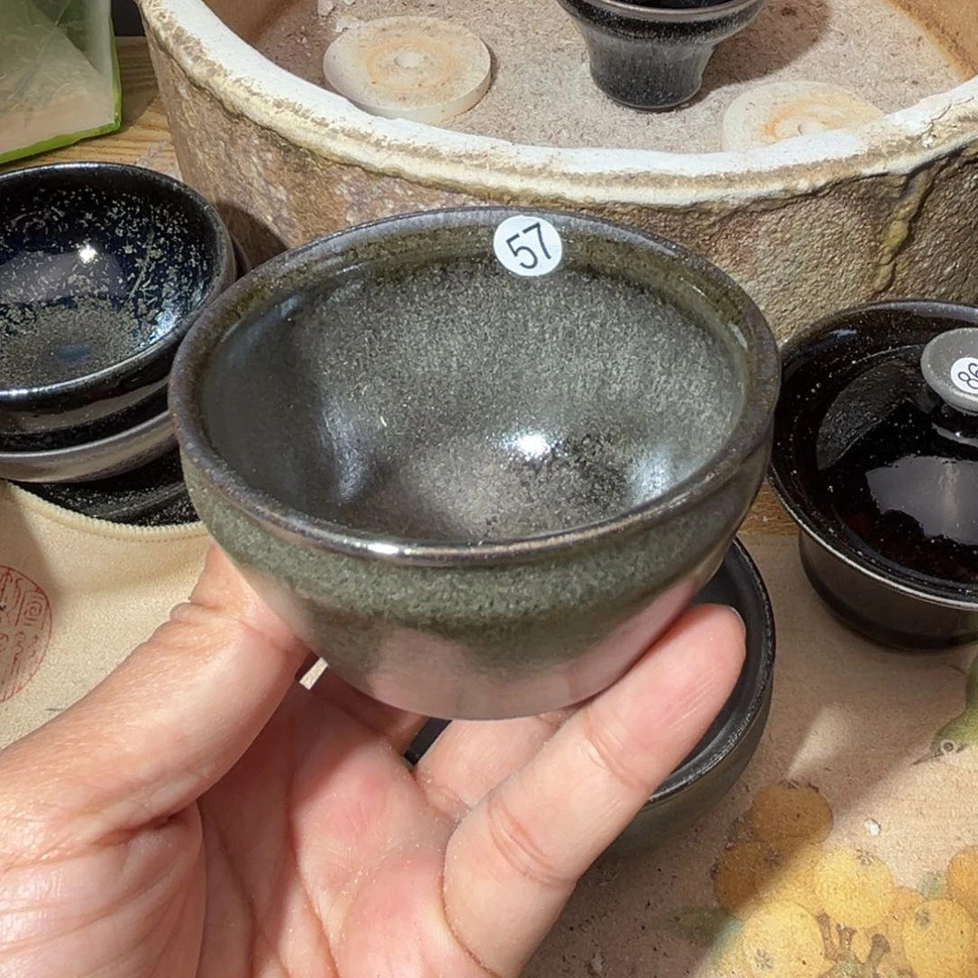 茶盏义兴龙窑坚持真柴烧