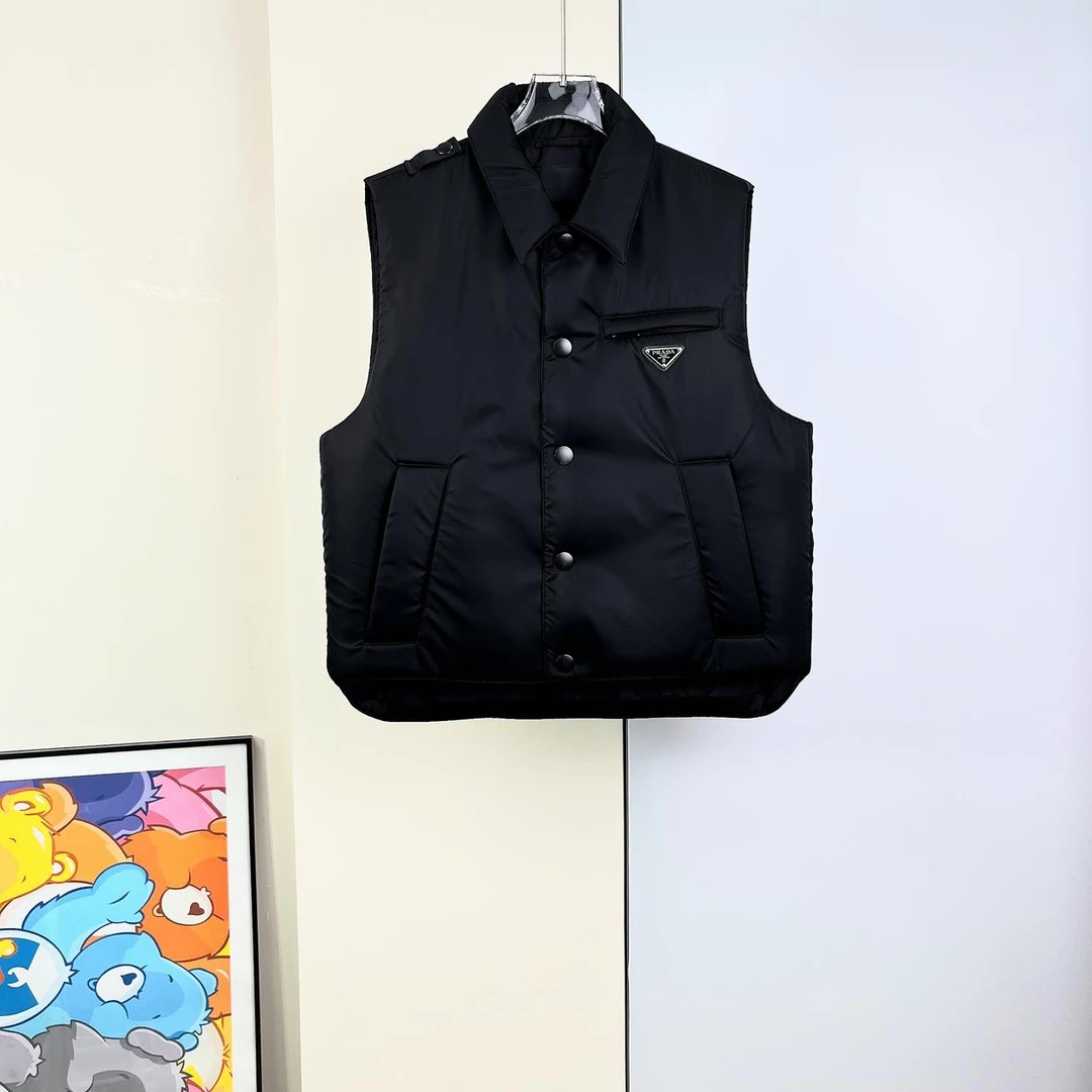 99新 Prada/普拉达 99新/Prada/普拉达/棉背心外套/50码/Xsp34371