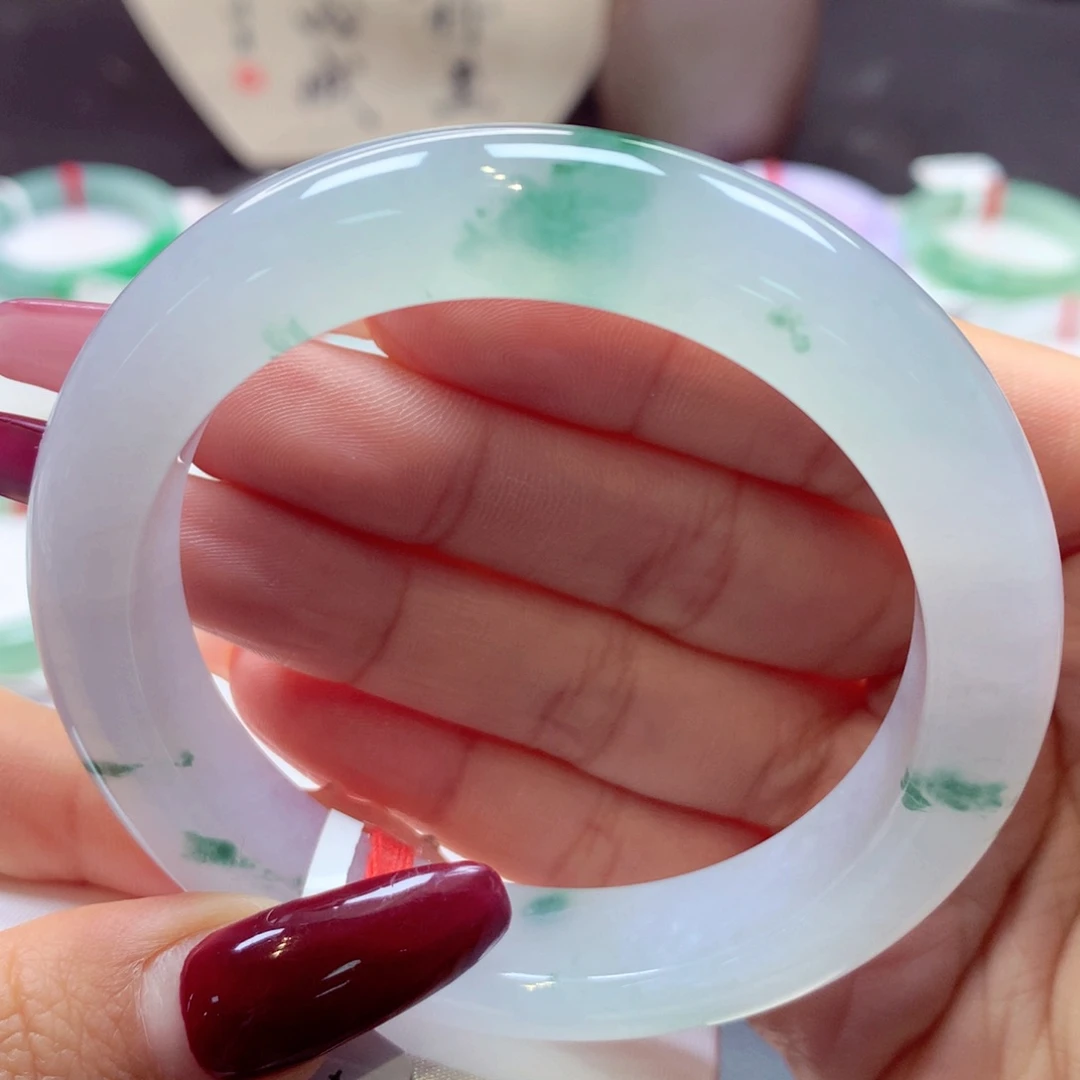 翡翠手镯未镶嵌泥鳅背47号66