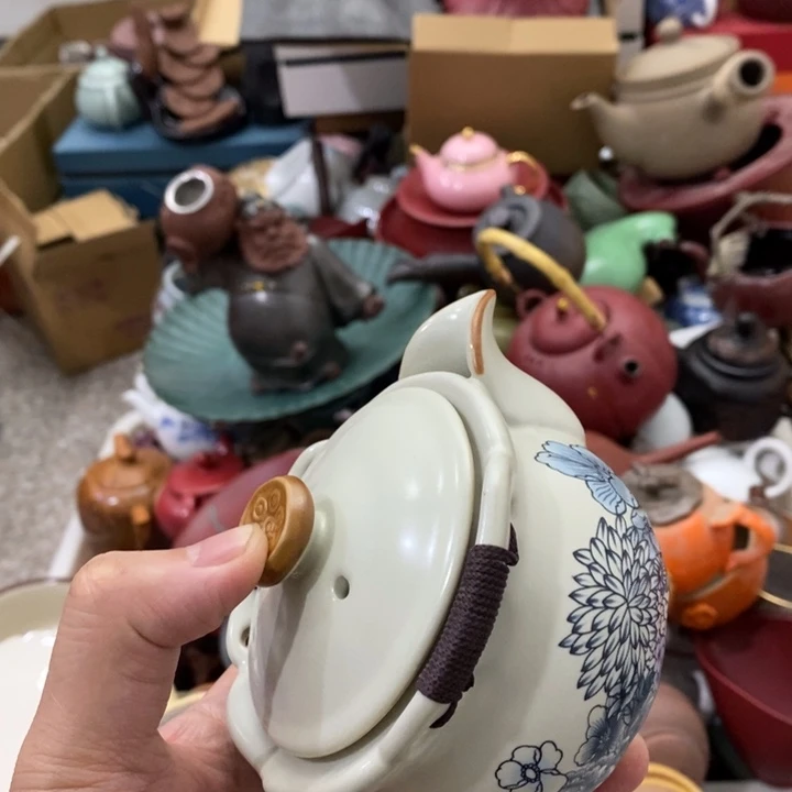 陶瓷艺术品及陶瓷壶