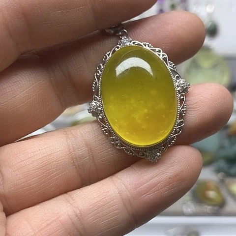 蛇纹石玉银S925镶嵌吊坠