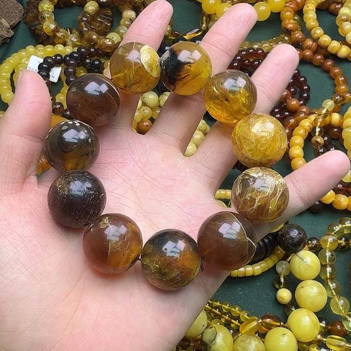 琥珀未镶嵌珠宝奇石