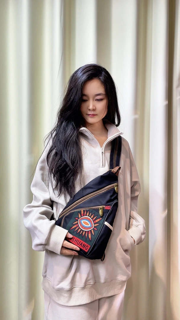 【阎双创造】设计款双肩胸包两用背包轻便的布包时尚款3354