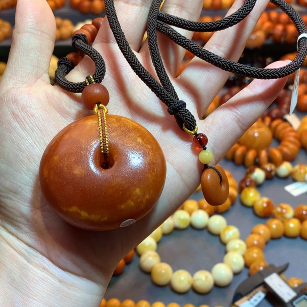 【闪购商品】未镶嵌吊坠(赠链)蜜蜡