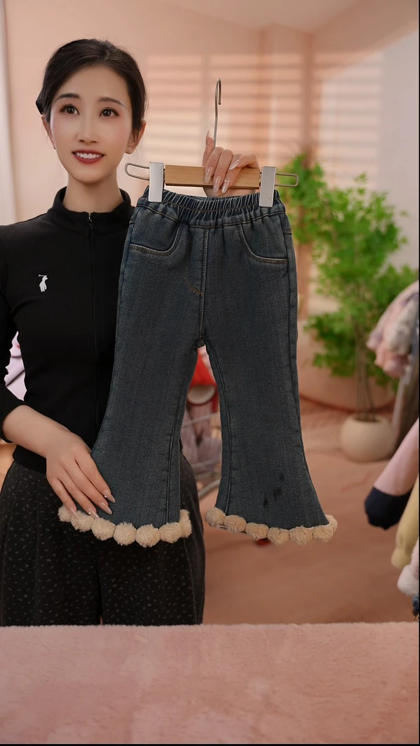 现货AK896女童冬季脚口毛球加绒牛仔裤