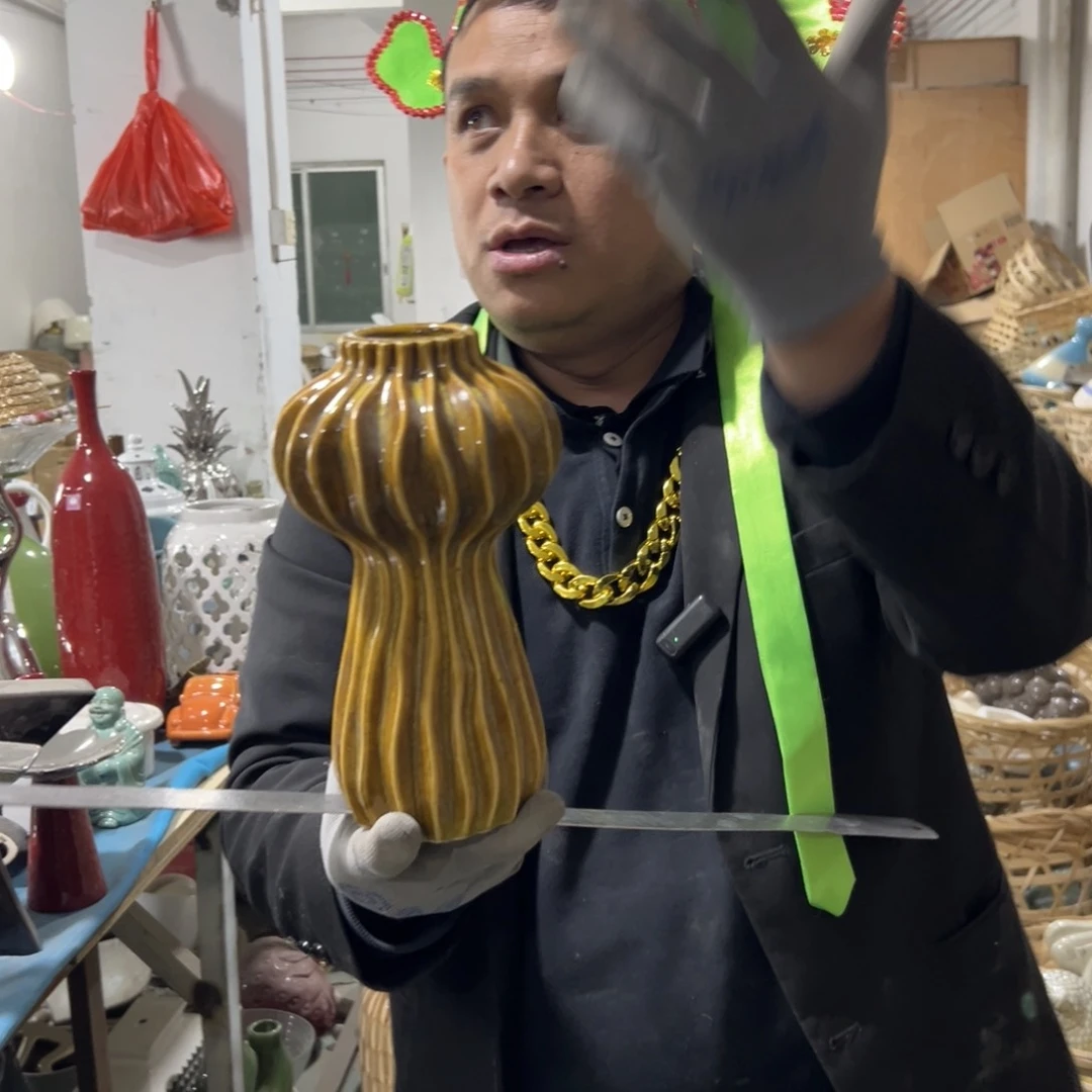 摆件143 号高中低温陶瓷工艺瓶（部分微瑕）