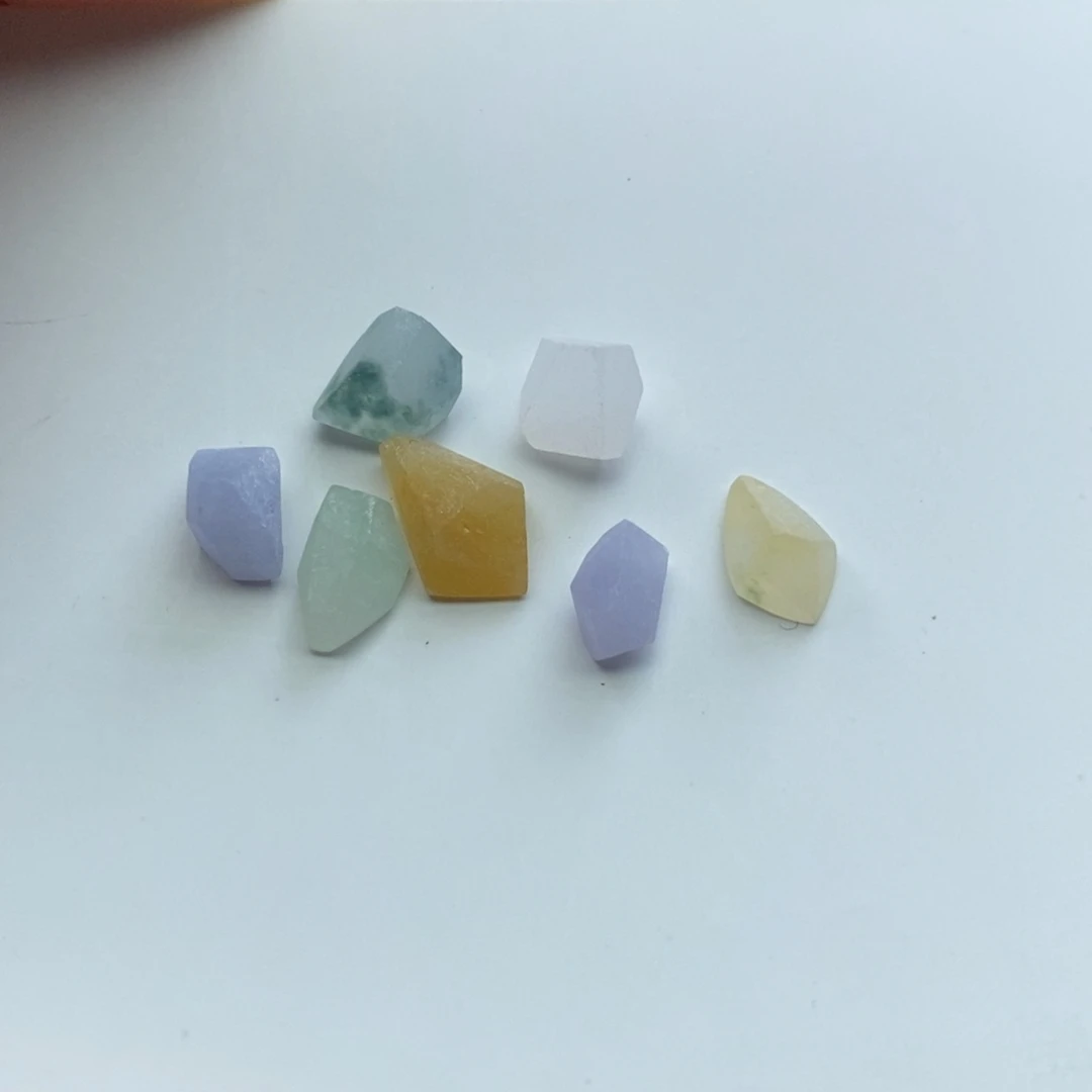 定制翡翠未镶嵌-****）毛货无鉴赏期（7颗）