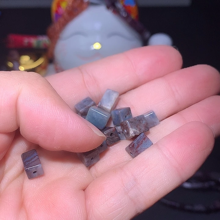 苏纪石（舒俱来）泥地单颗d未镶嵌