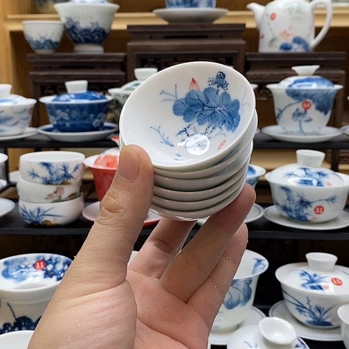 手绘微瑕荷花杯子