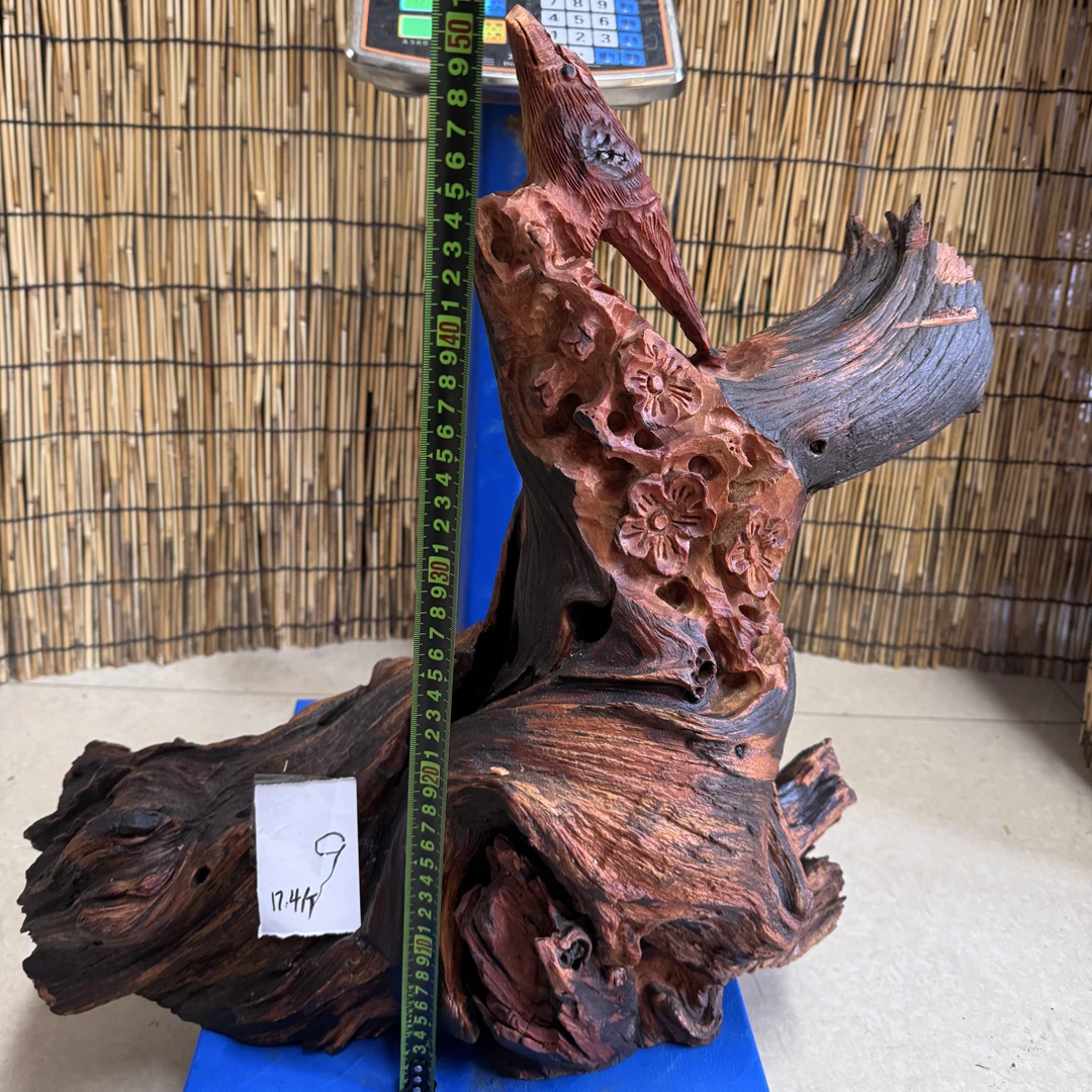 松木琥珀木随型雕刻摆件