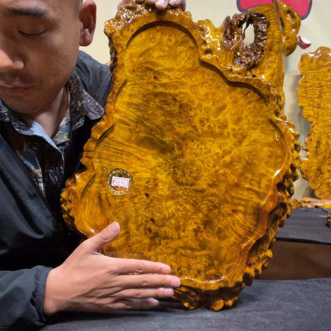 缅甸黄金樟树瘤工
