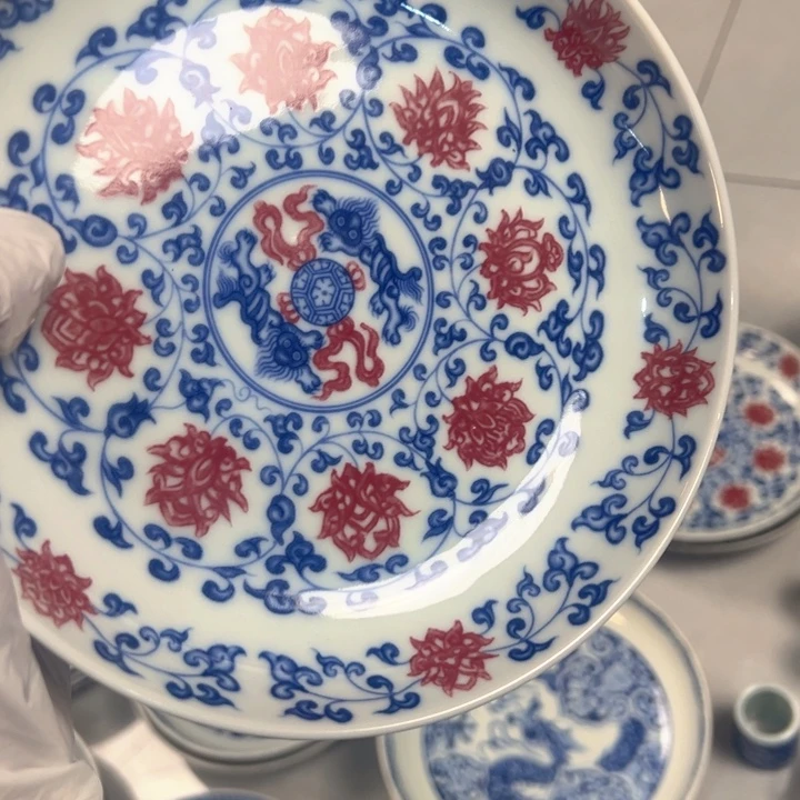 瓷片白青花釉里红缠枝莲壶承全品