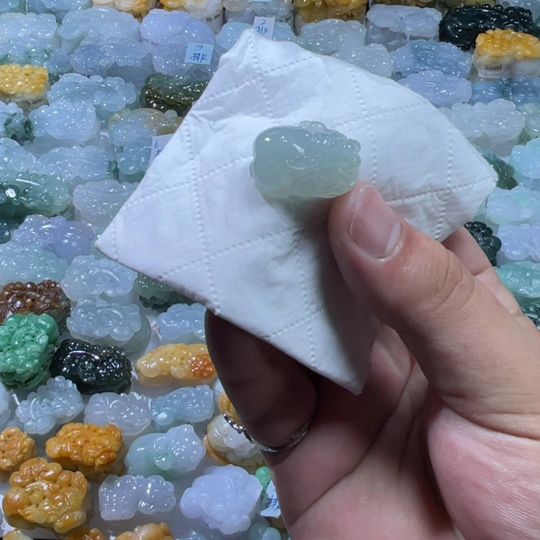 翡翠未镶嵌颈饰天然