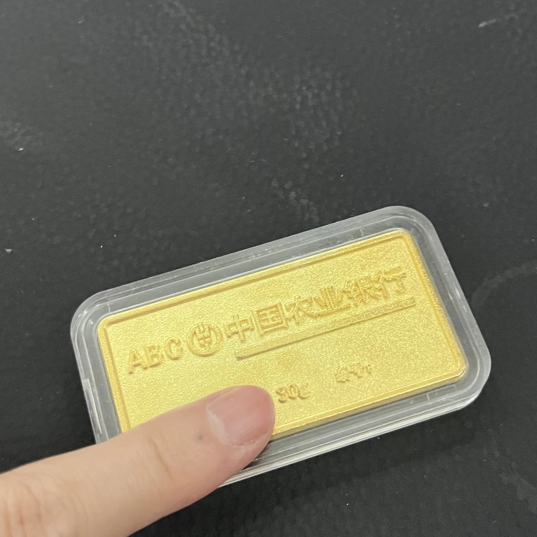 13时尚金色工艺摆件30g