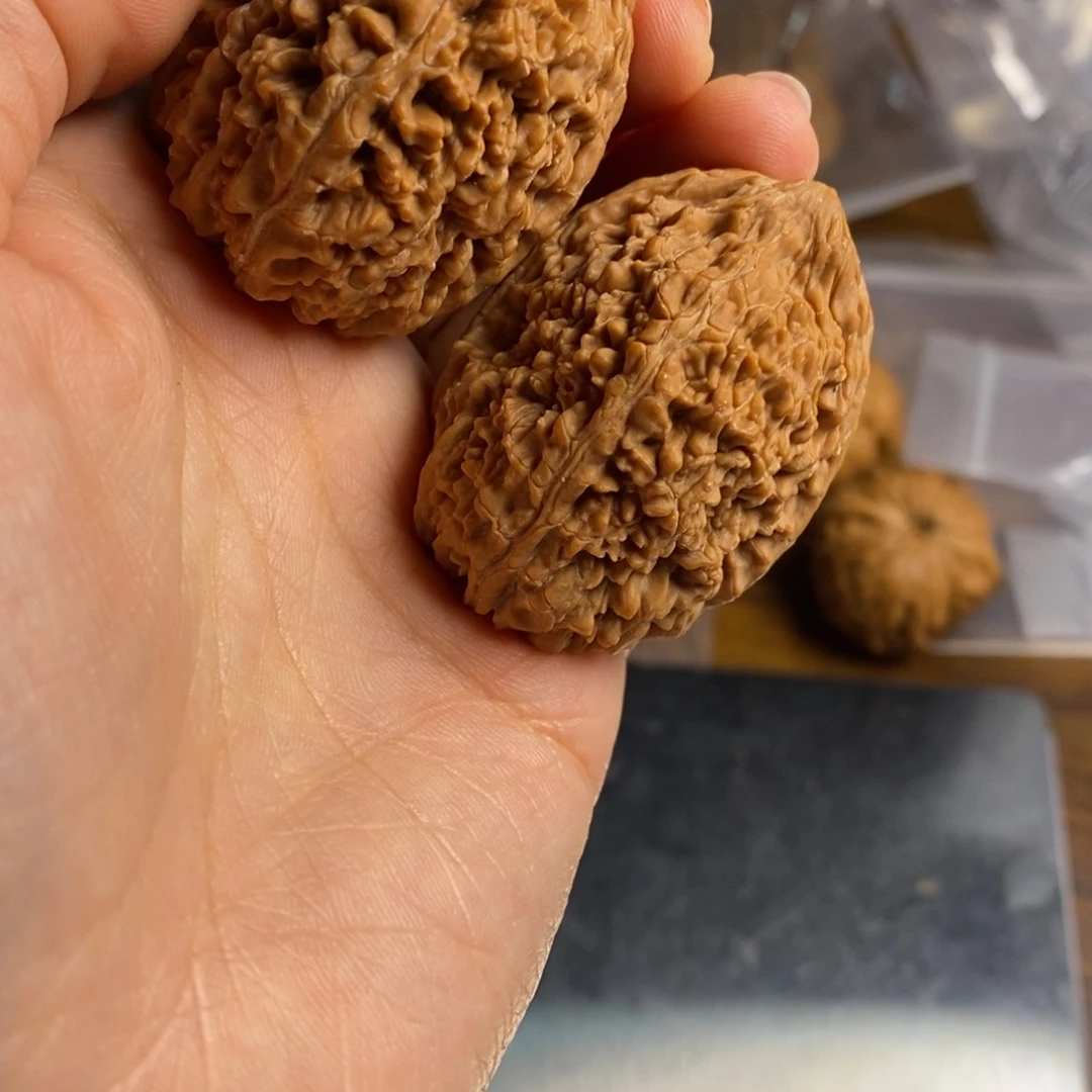 文玩核桃吊坠南**万蒜头123