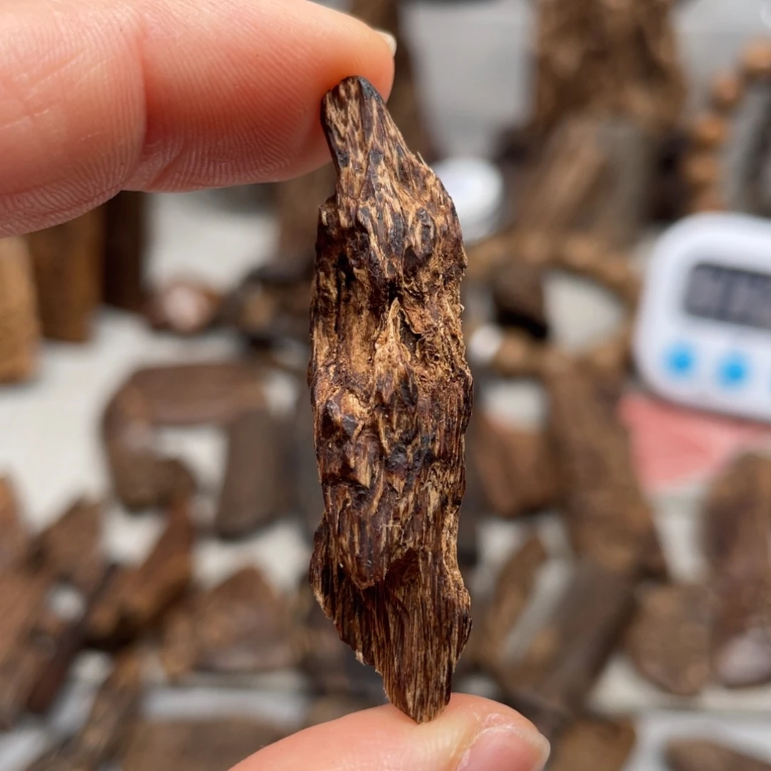 【闪购商品】沉香碎屑沉香达拉干九分瘤疤1.2+